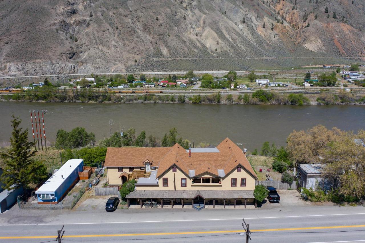 The Inn At Spences Bridge Exteriér fotografie