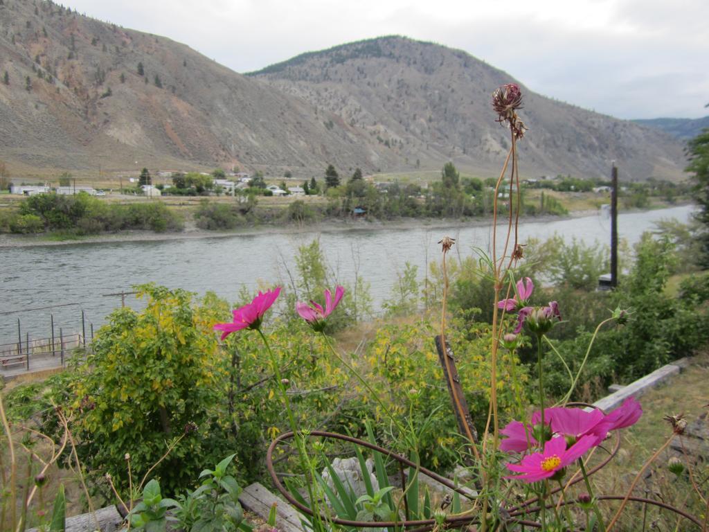 The Inn At Spences Bridge Exteriér fotografie